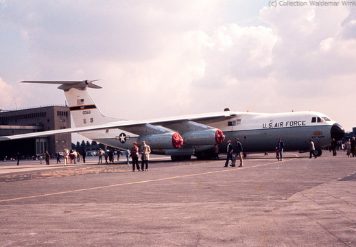 C-141 Starlifter