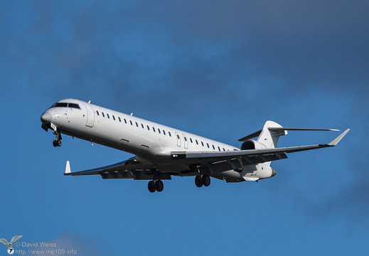 CRJ-900