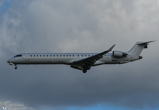 CRJ-900