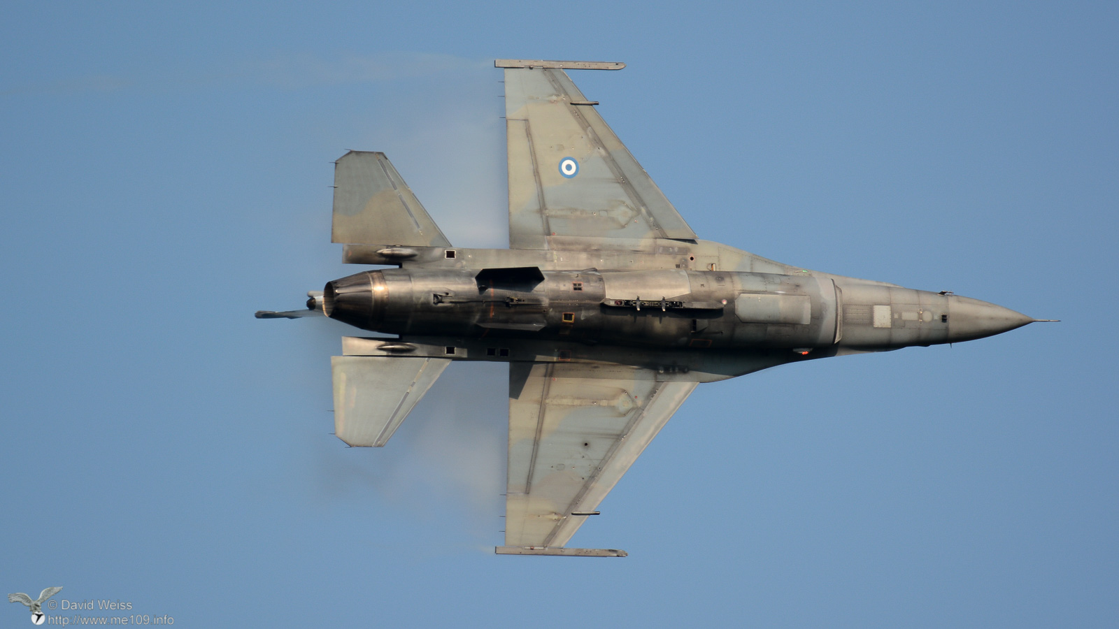 F-16_Fighting_Falcon_DSC_6075.jpg