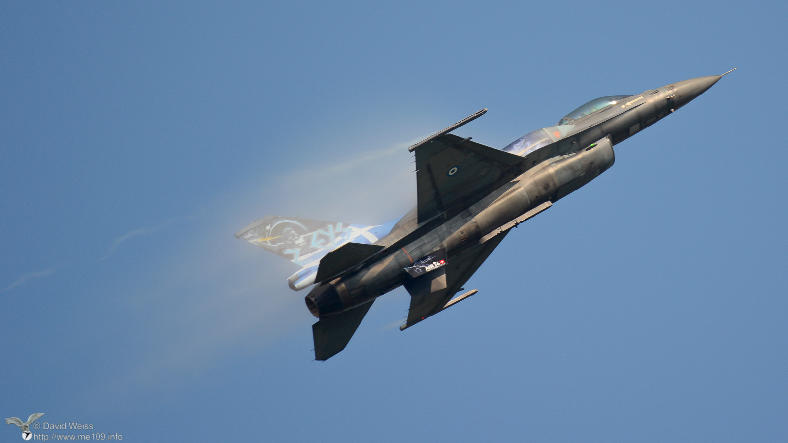 F-16_Fighting_Falcon_DSC_6079.jpg