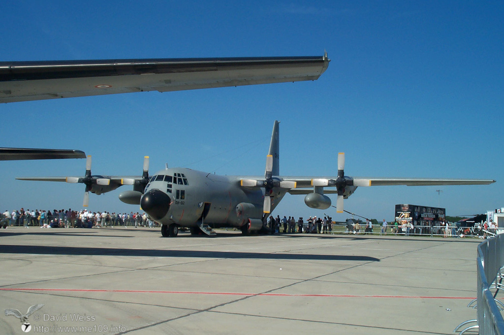 C-130_Hercules_DCP_3810.jpg