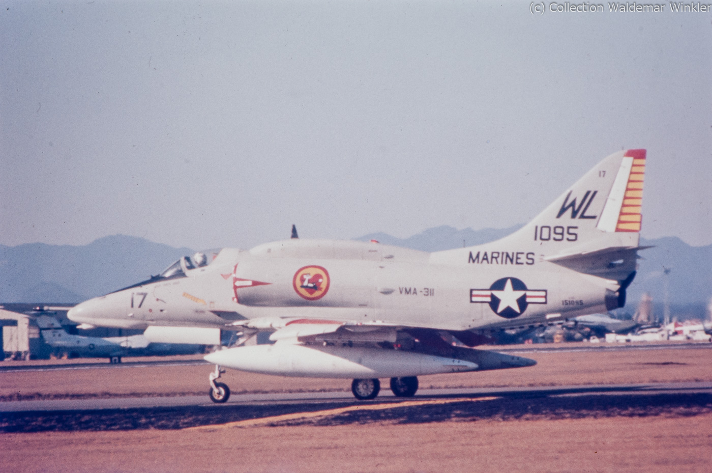A-4_Skyhawk_DSC_3063.jpg