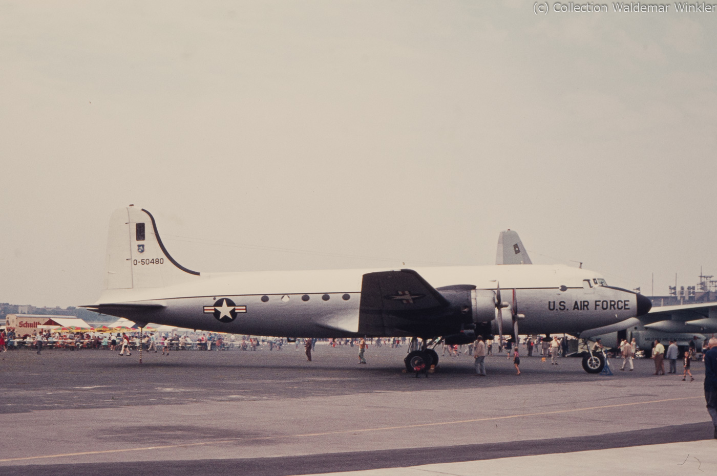 C-54_Skymaster_DSC_4175.jpg