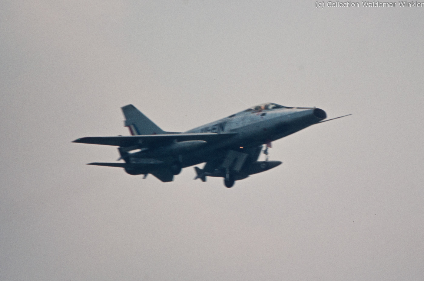 F-100_Super_Sabre_DSC_7780.jpg