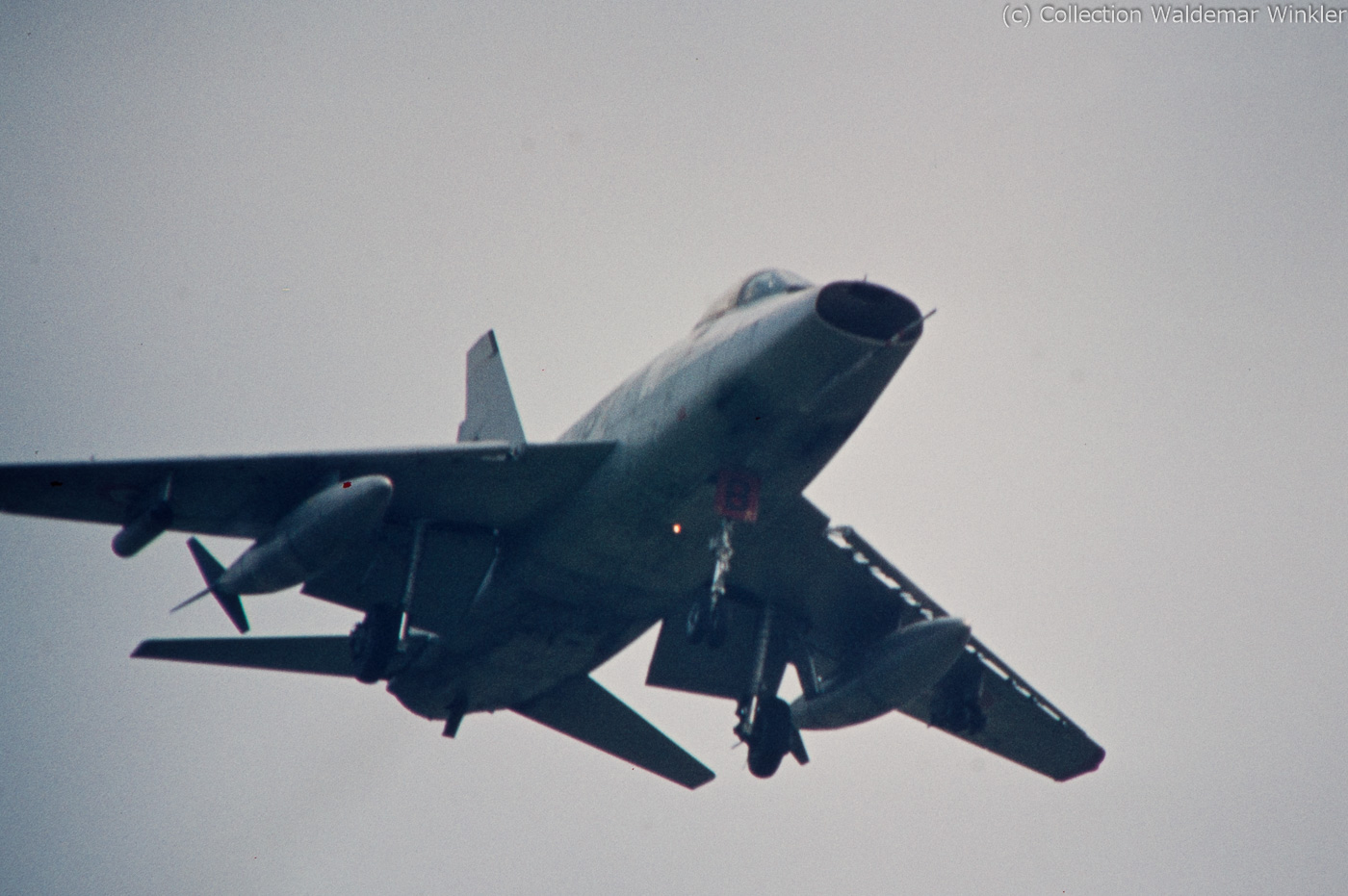 F-100_Super_Sabre_DSC_7781.jpg