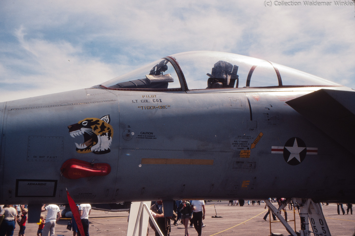 F-15A_Strike_Eagle_DSC_2974.jpg