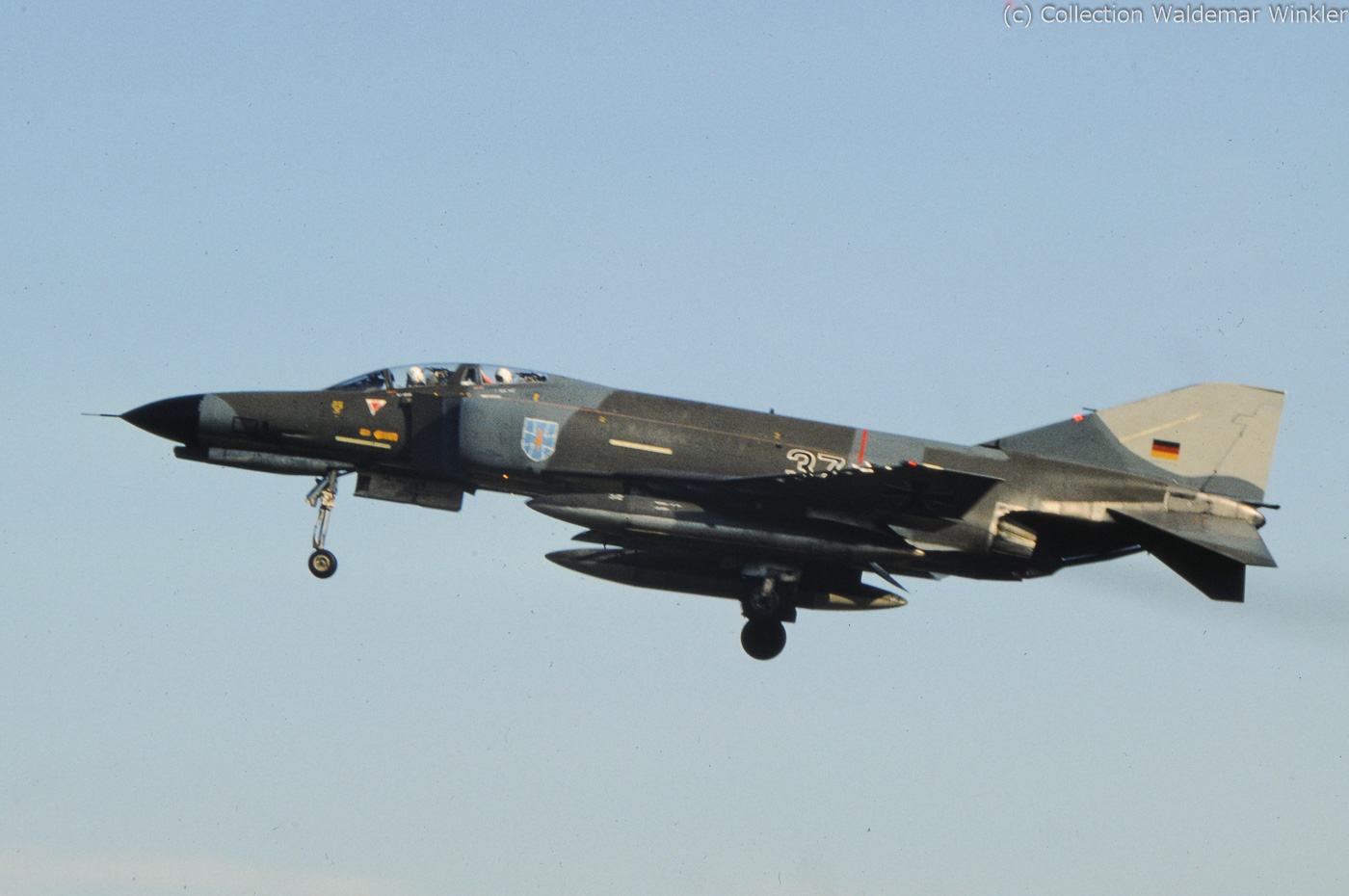 F-4_Phantom_II_DSC_1019.jpg
