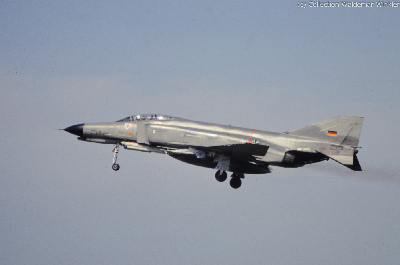 F-4_Phantom_II_DSC_1036.jpg