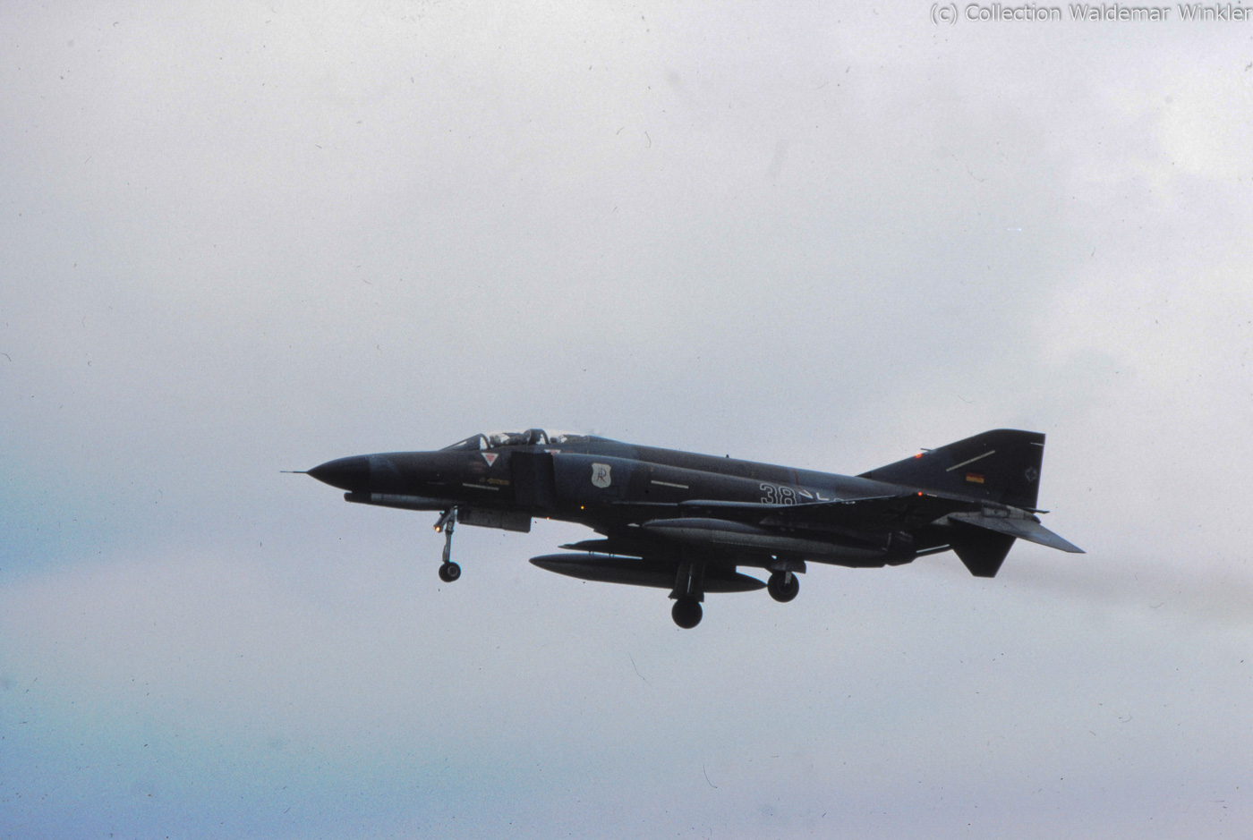 F-4_Phantom_II_DSC_1494.jpg