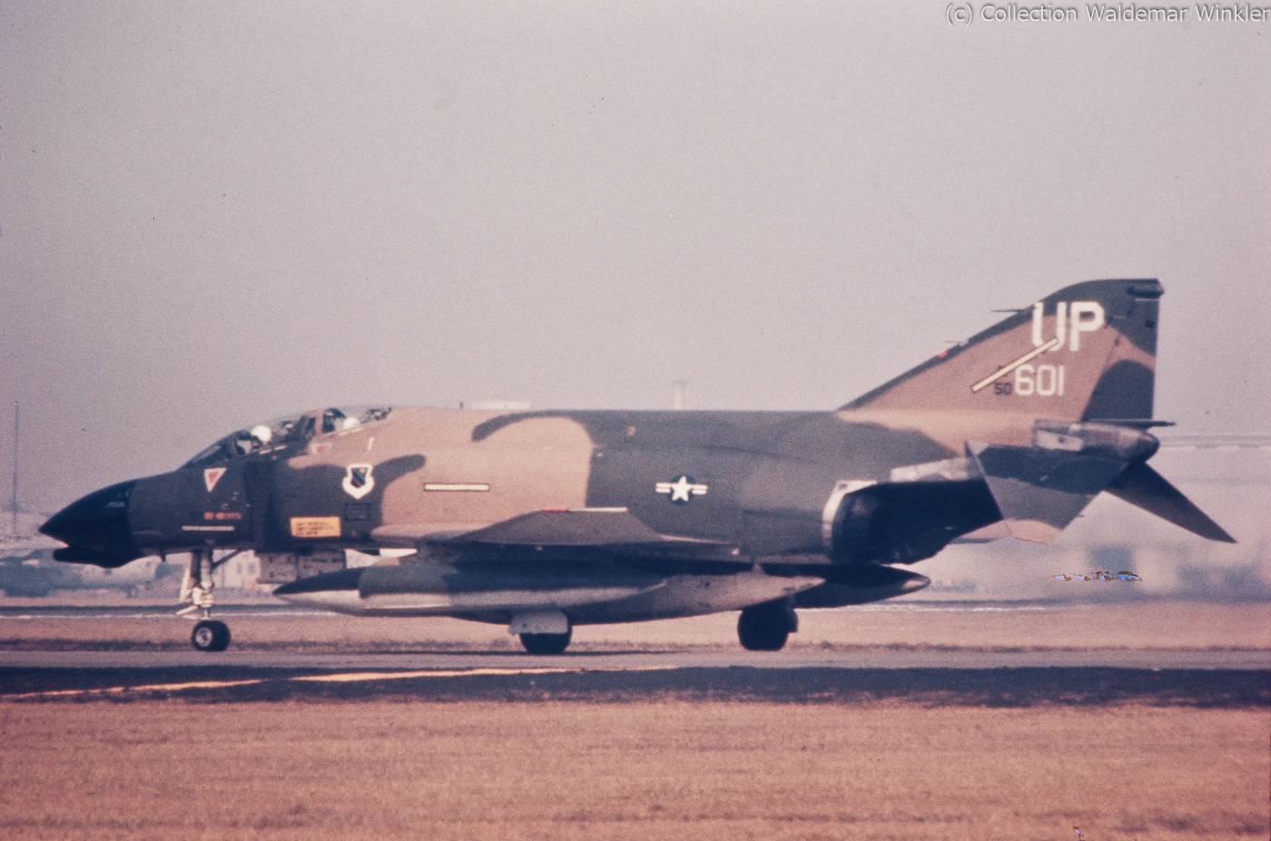 F-4_Phantom_II_DSC_3804.jpg
