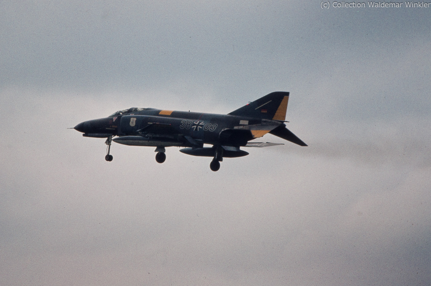 F-4_Phantom_II_DSC_4095.jpg