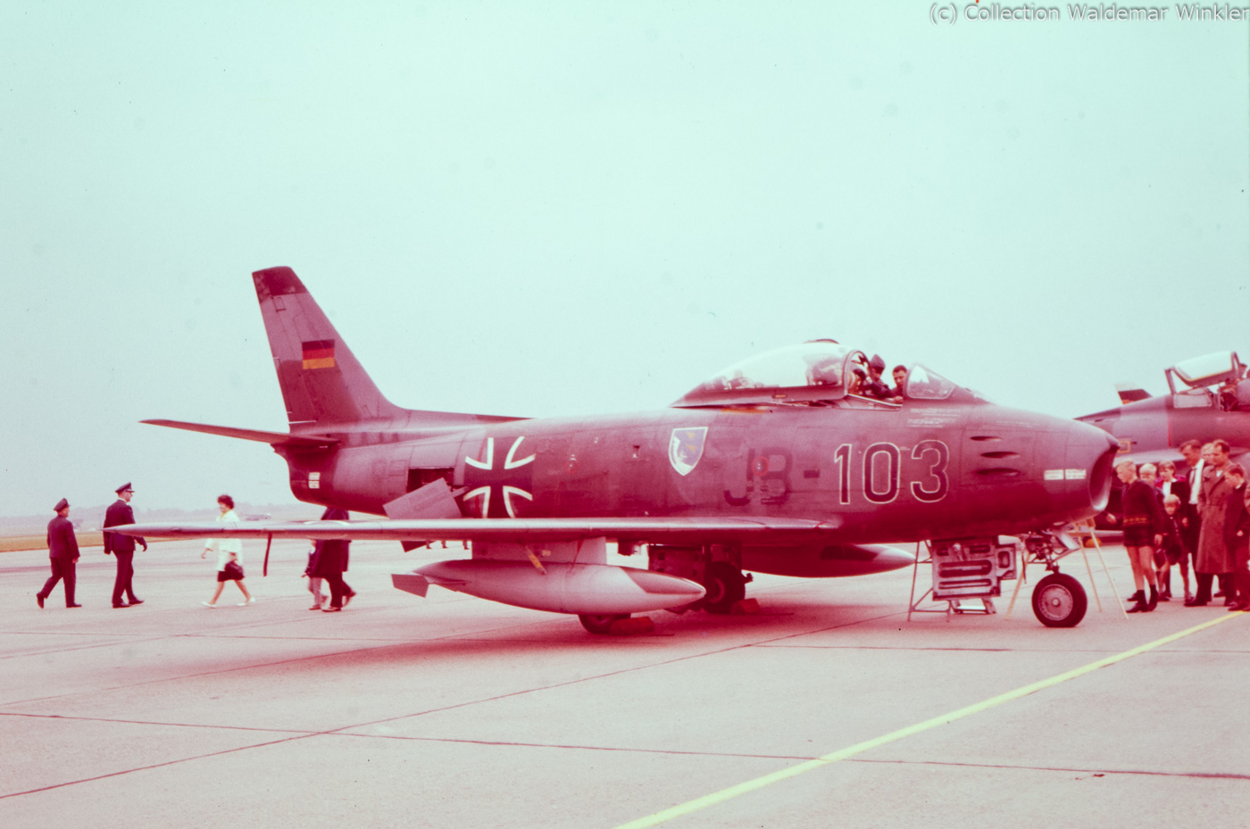 F-86_Sabre_DSC_2311.jpg