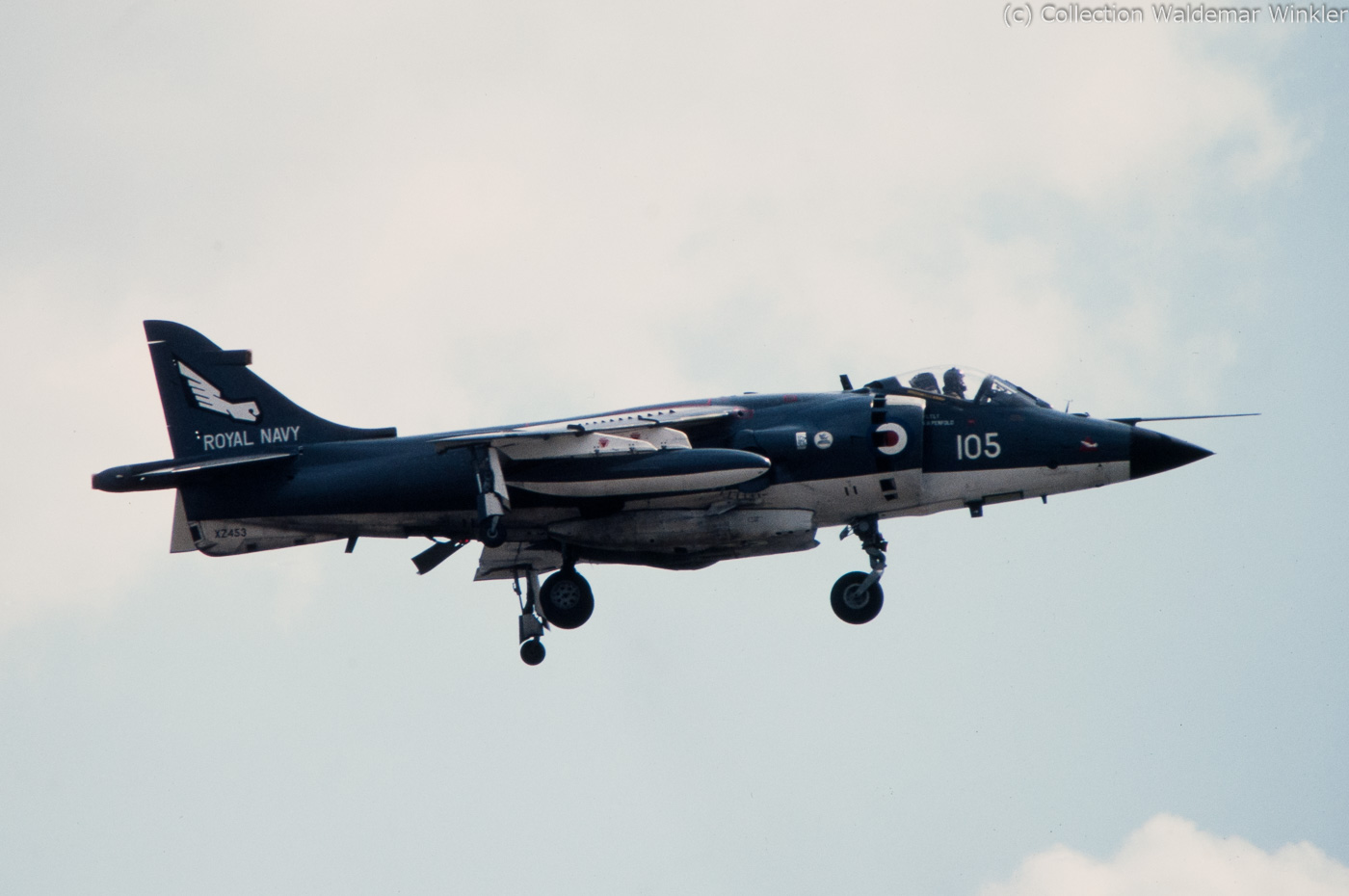 Sea_Harrier_DSC_2870.jpg