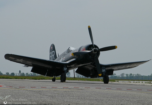 F4U Corsair