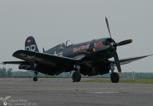 F4U Corsair