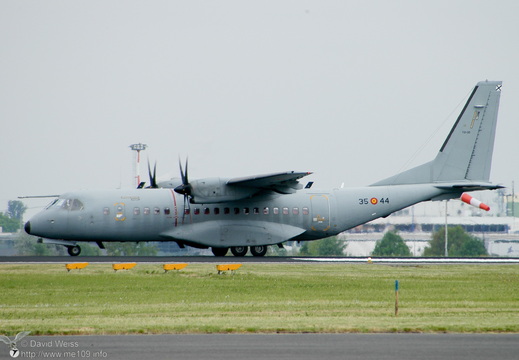 CASA C-295