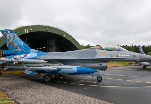 F-16 Fighting Falcon