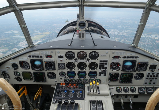 Ju 52 Cockpit