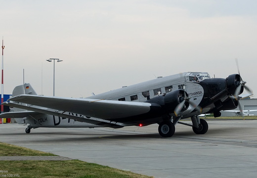 Ju 52