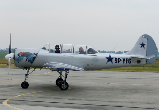 Yak-52