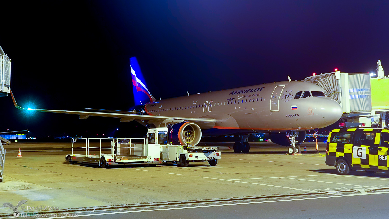 Airbus_A320_DSC06112.jpg