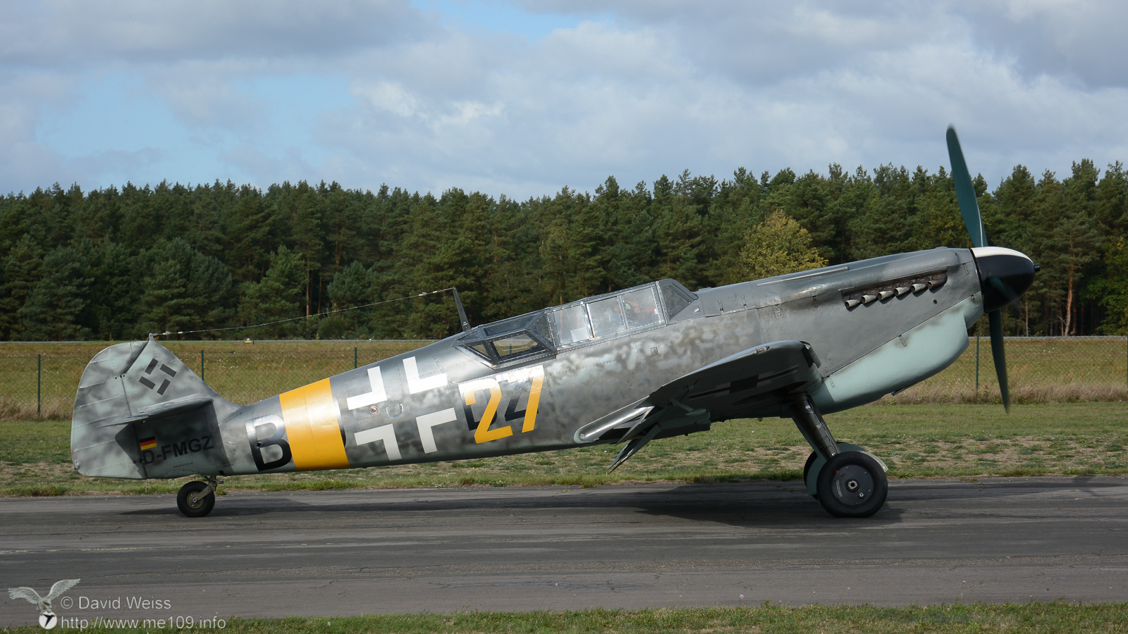 Bf_109_G-12_DSC_4886.jpg