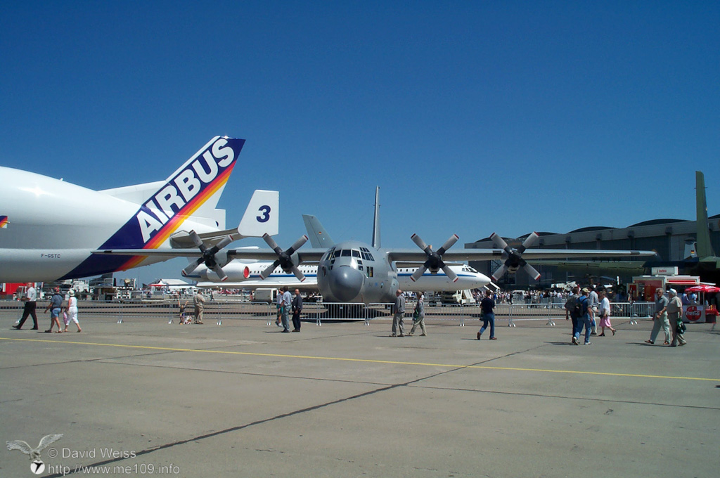 C-130_Hercules_DCP_3707.jpg