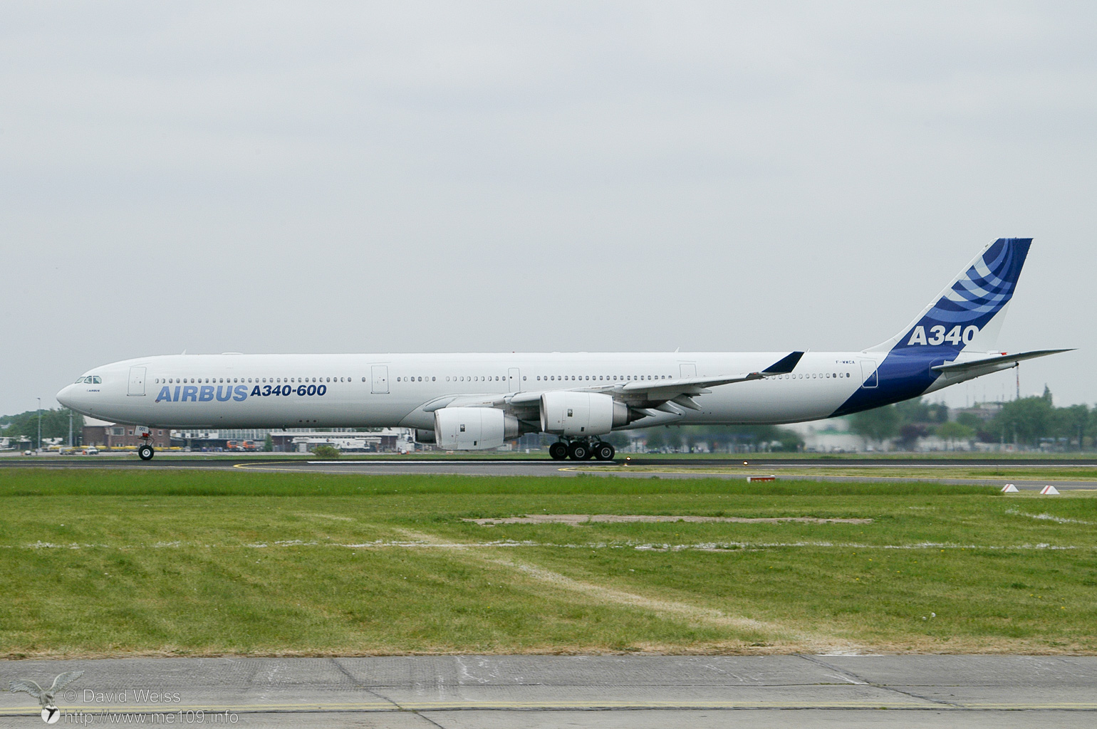 Airbus_A340_DSC_2963.jpg