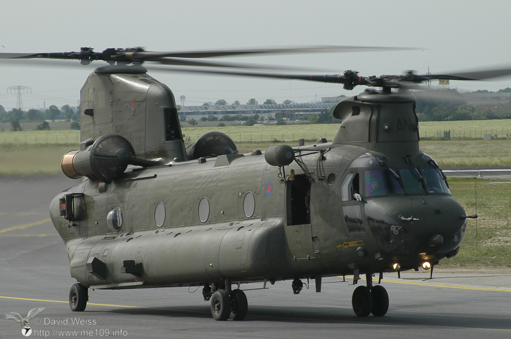 CH-47_Chinook_DSC_9052.jpg