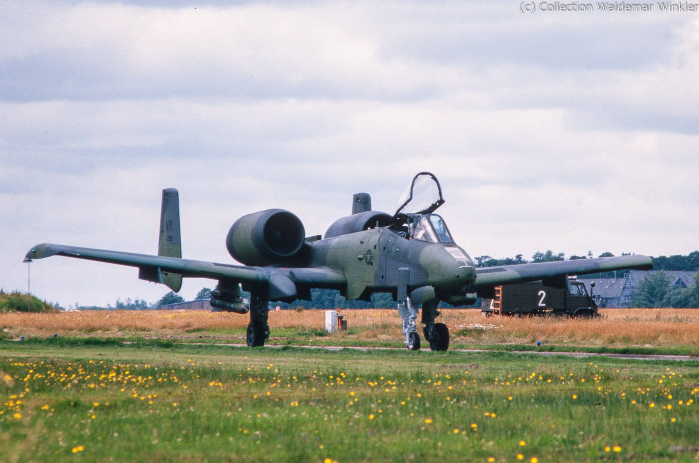A-10_Thunderbolt_II_DSC_3164.jpg