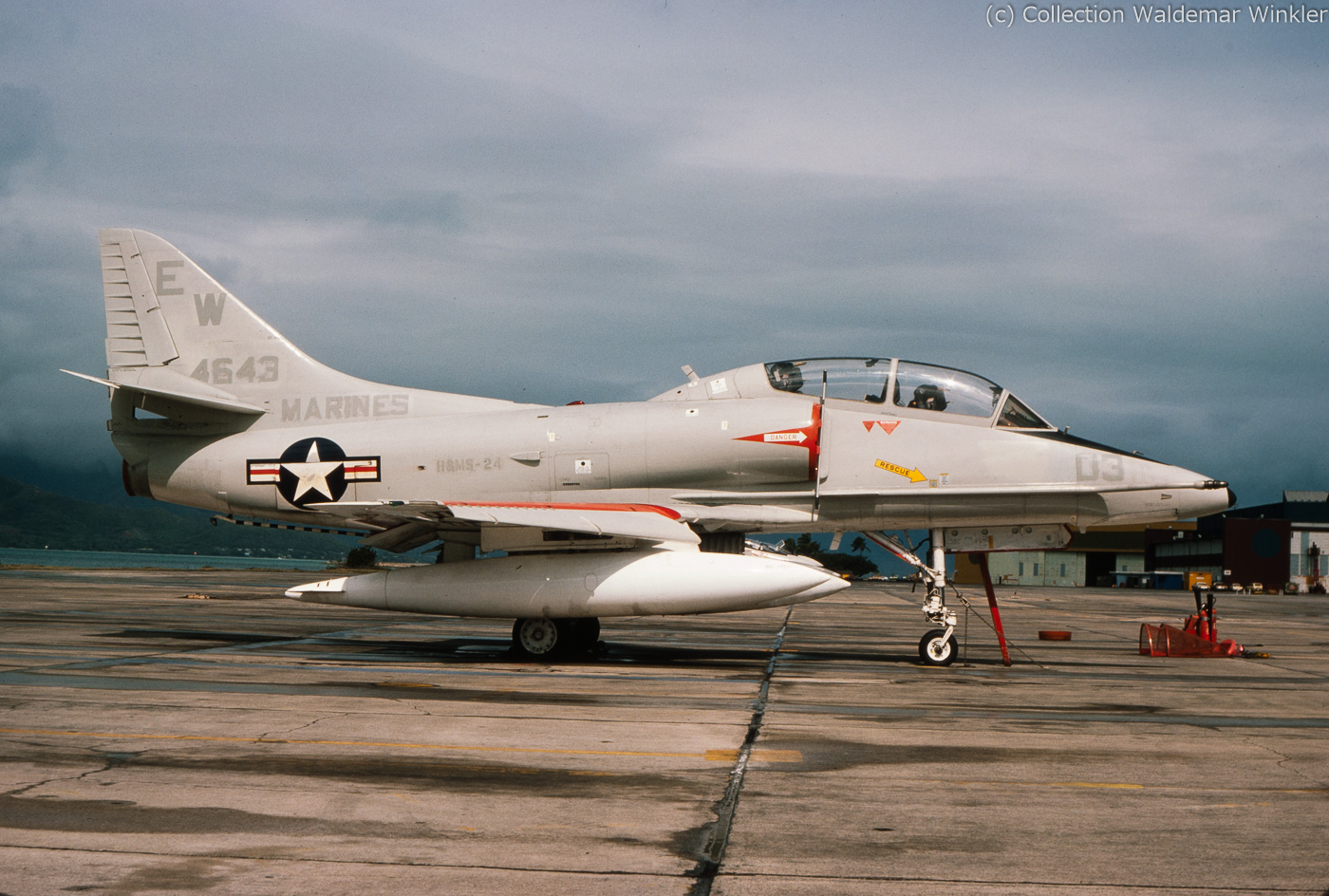 A-4_Skyhawk_DSC_3181.jpg