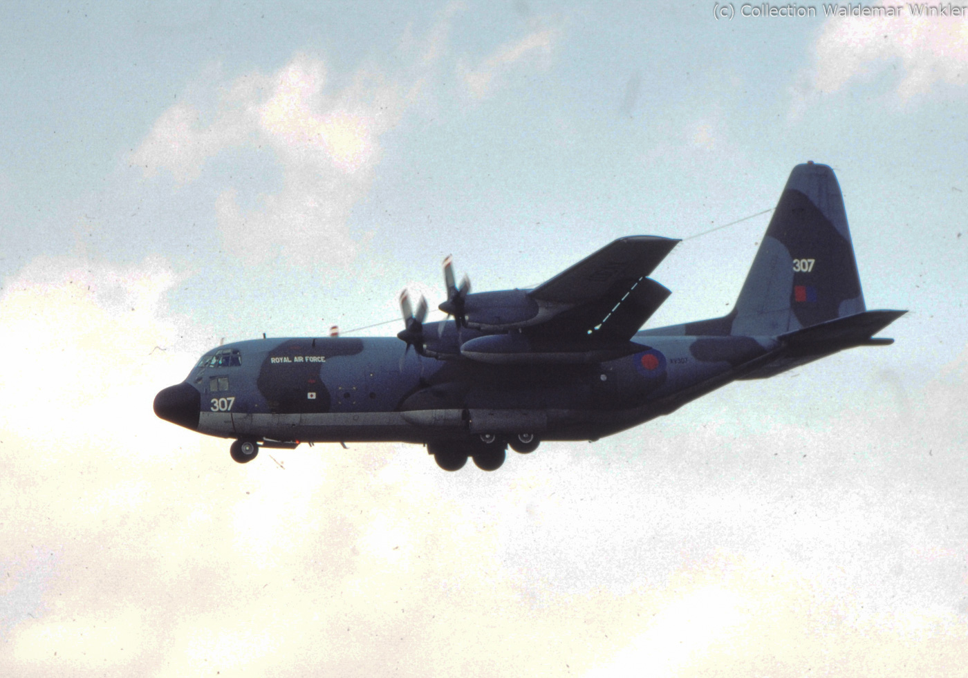 C-130_Hercules_DSC_1999.jpg