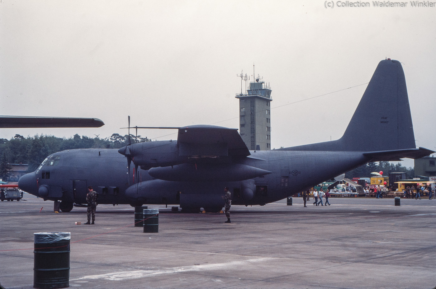 C-130_Hercules_DSC_2905.jpg