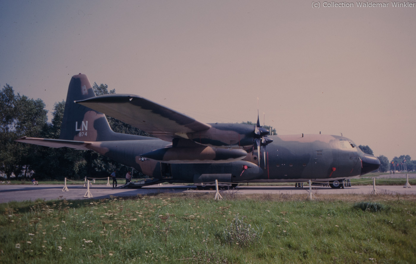 C-130_Hercules_DSC_3260.jpg