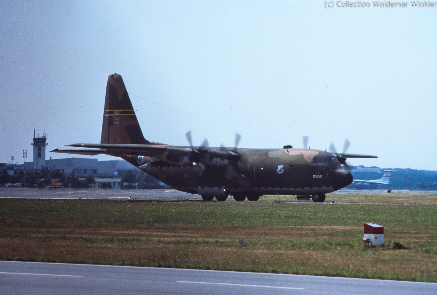 C-130_Hercules_DSC_3500.jpg
