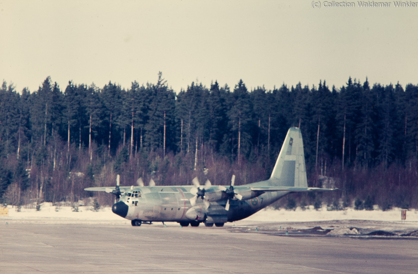 C-130_Hercules_DSC_3709.jpg