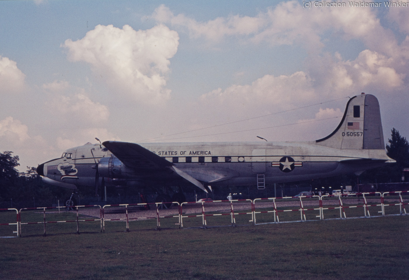 C-54_Skymaster_DSC_3539.jpg