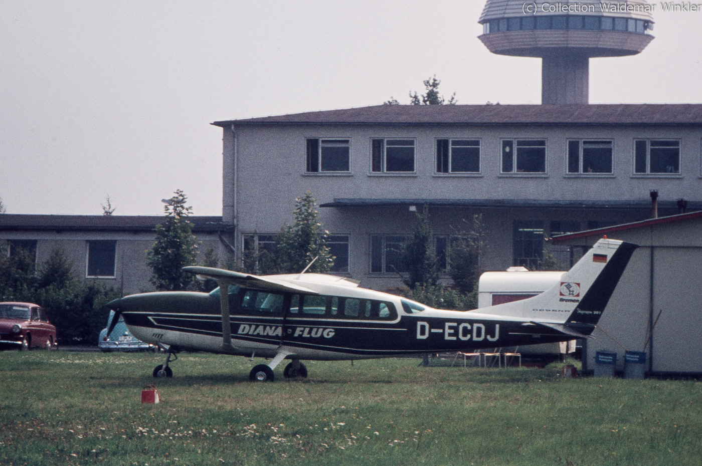 Cessna_207_Turbo_Stationair_DSC_3008.jpg
