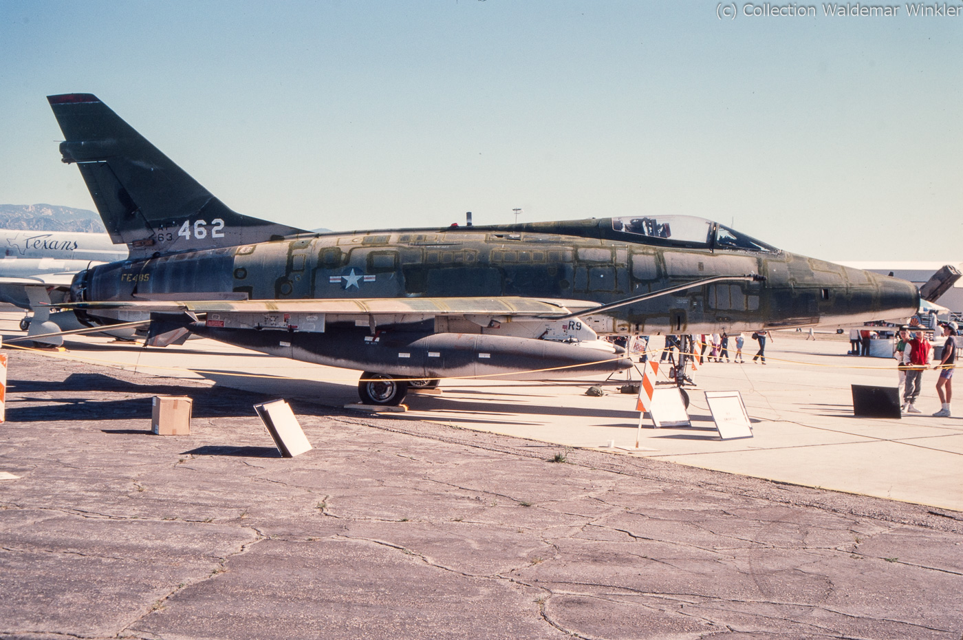 F-100_Super_Sabre_DSC_3190.jpg