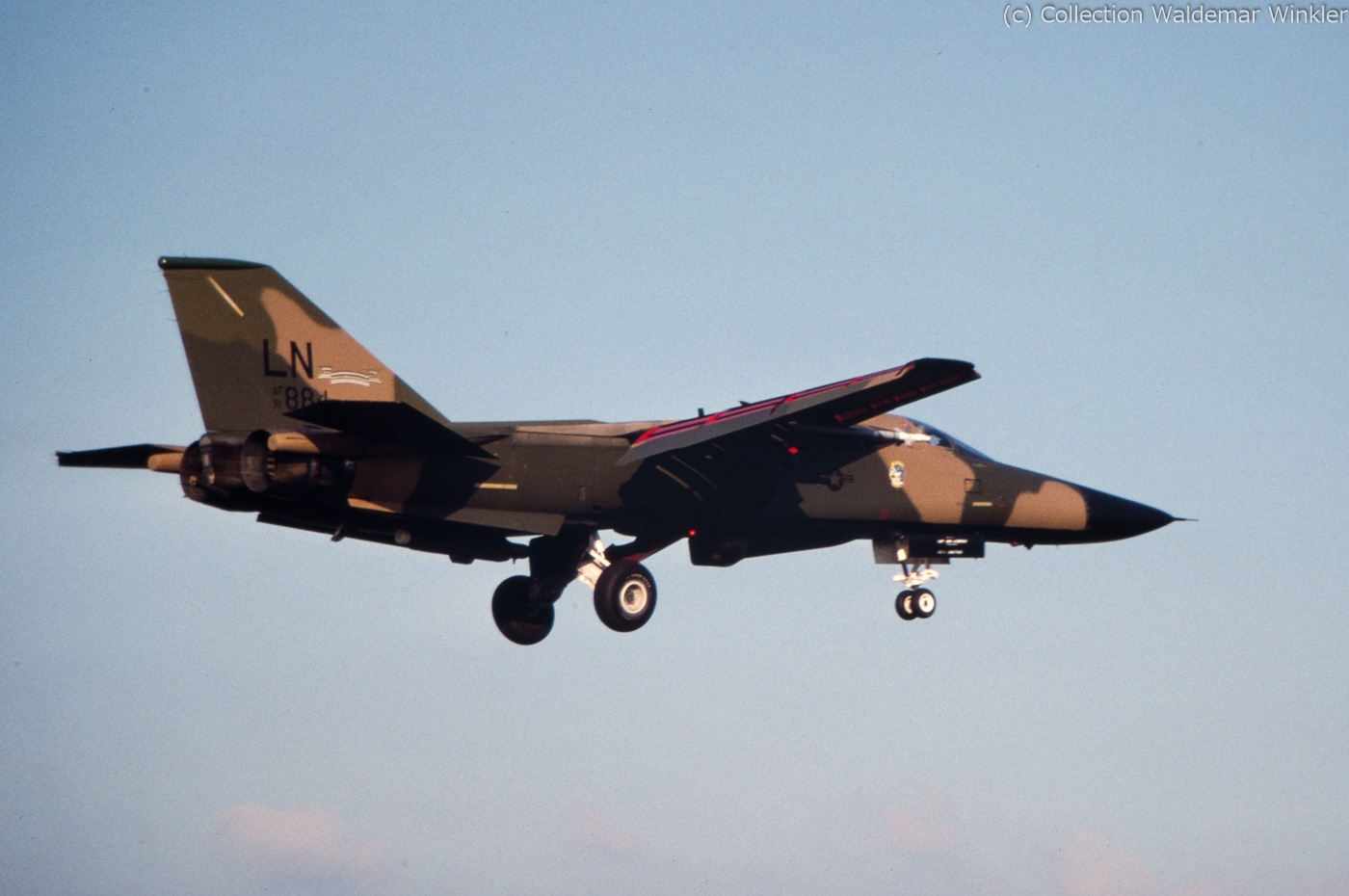 F-111_Aardvark_DSC_3117.jpg