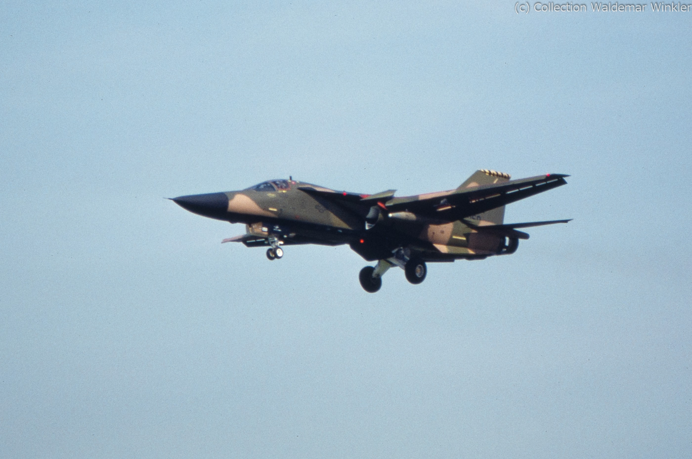 F-111_Aardvark_DSC_3223.jpg