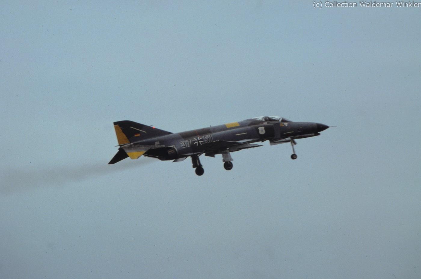 F-4_Phantom_II_DSC_1039.jpg