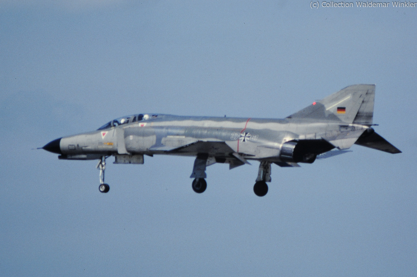 F-4_Phantom_II_DSC_1130.jpg
