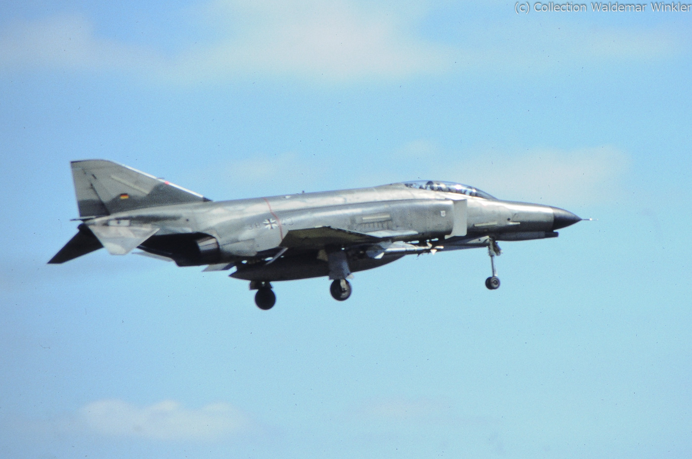 F-4_Phantom_II_DSC_1171.jpg
