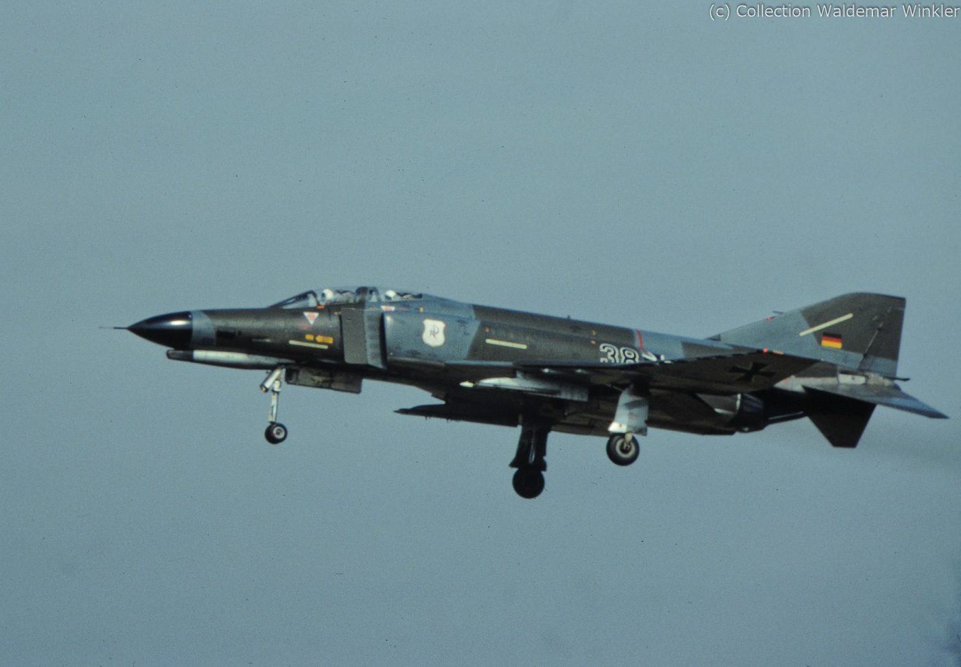 F-4_Phantom_II_DSC_1297.jpg
