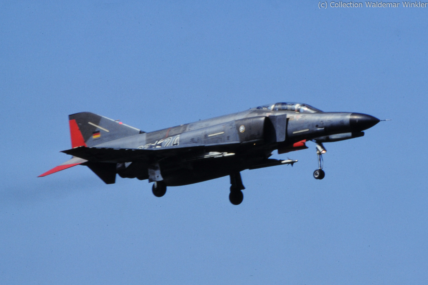 F-4_Phantom_II_DSC_1364.jpg