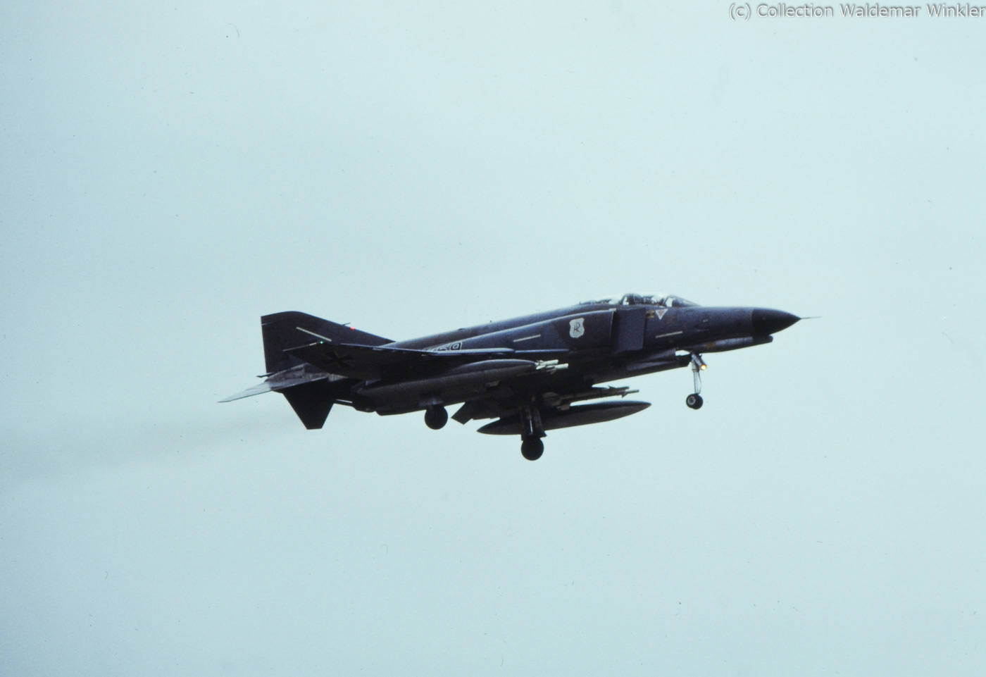 F-4_Phantom_II_DSC_1372.jpg