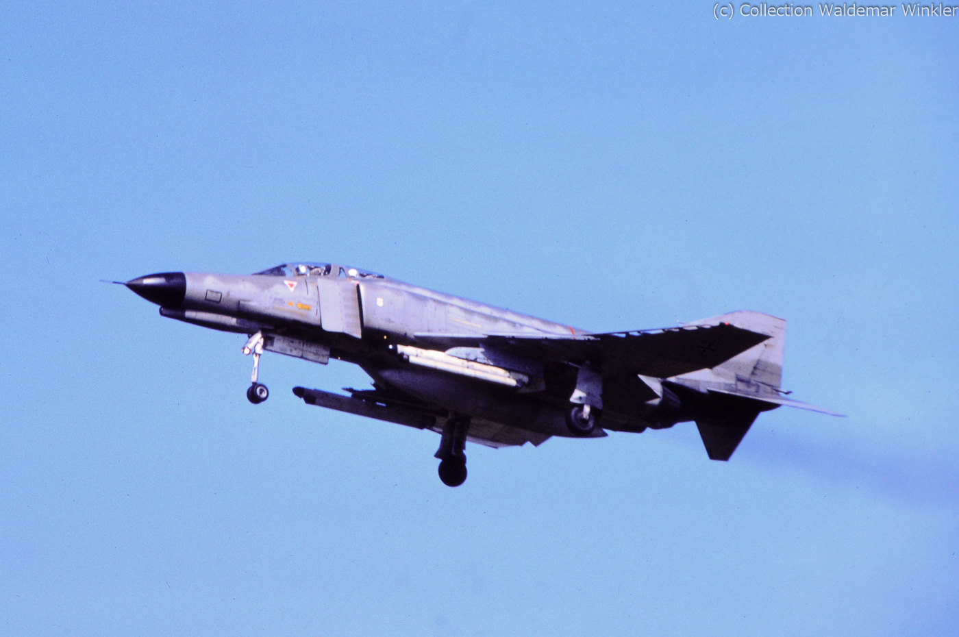 F-4_Phantom_II_DSC_1402.jpg