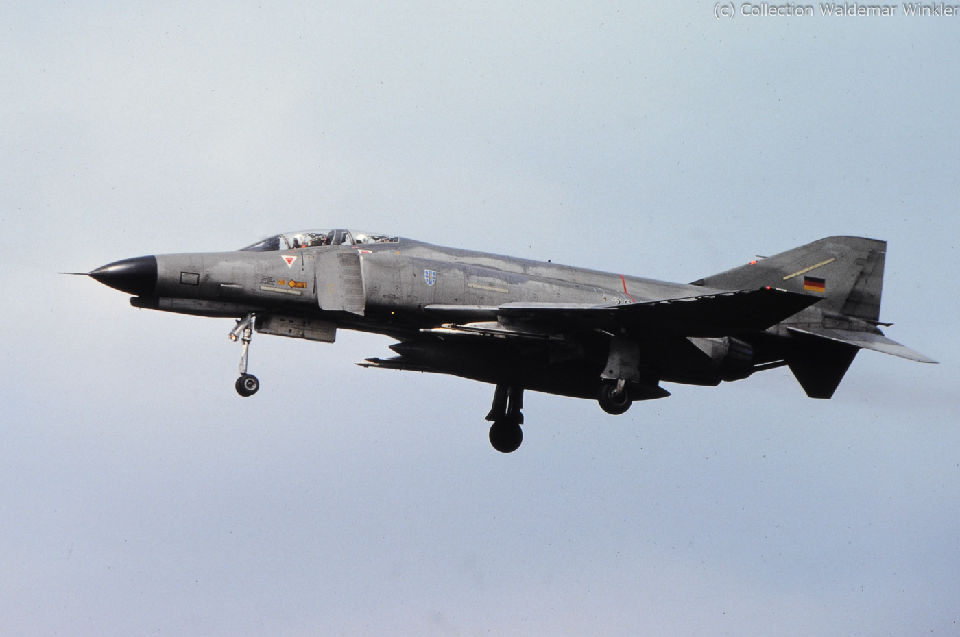 F-4_Phantom_II_DSC_1483.jpg